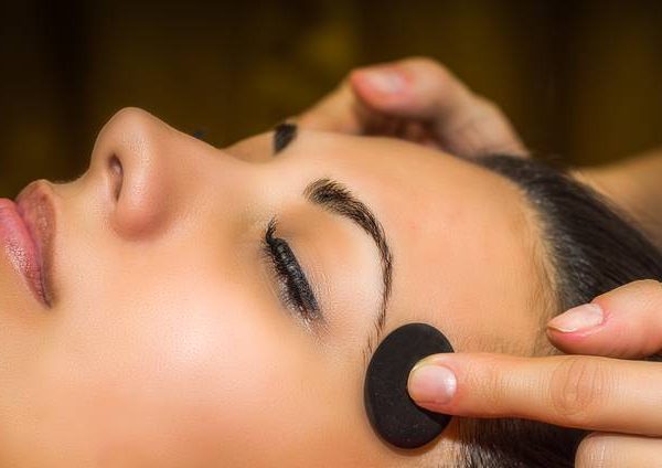 Shiatsu Facial massage mini tratamente spa Shiatsu Facial massage mini tratamente spa